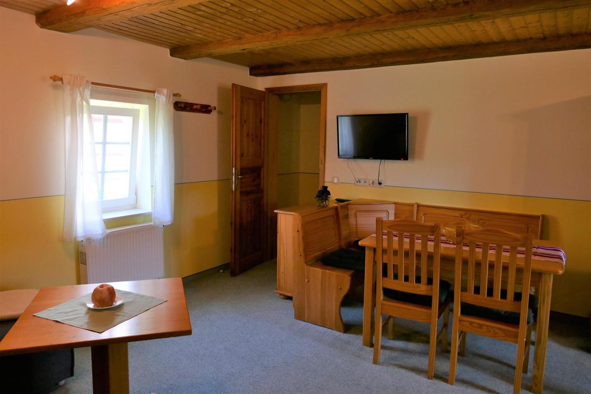 No.5 - Ferienwohnung Schkade Kleingiesshubel Номер фото